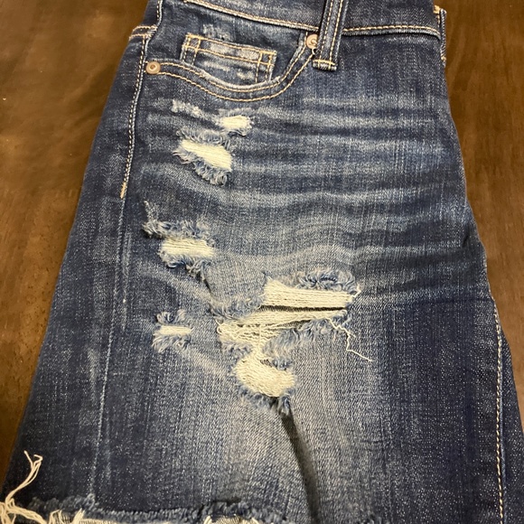 BKE Denim Stella Low Rise Women’s size 24 denim shorts - Picture 2 of 4